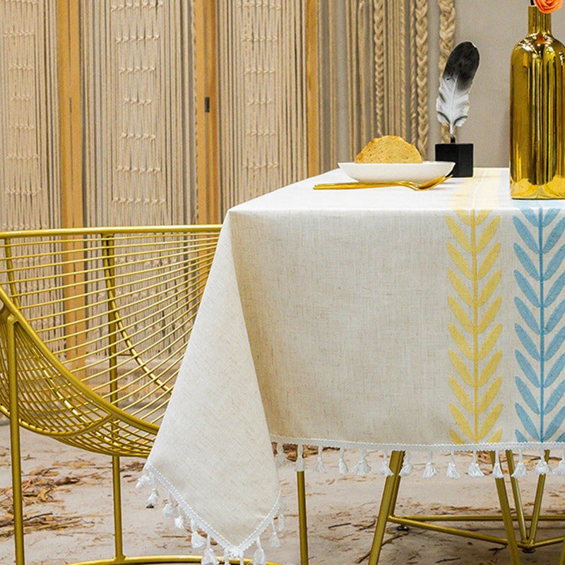 Simple Styled Tablecloth