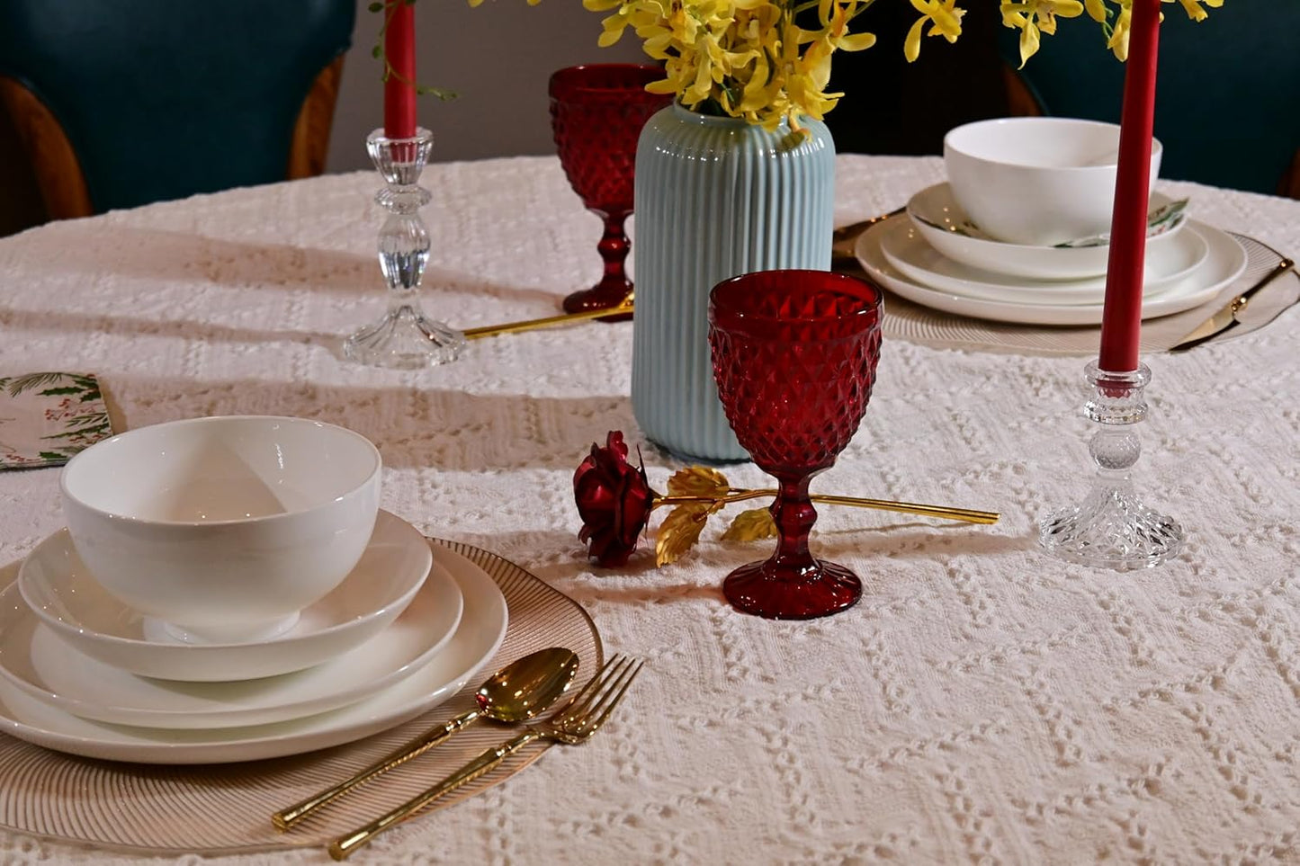 Lily Bone China 16 Pc Dinnerware Set for 4, White