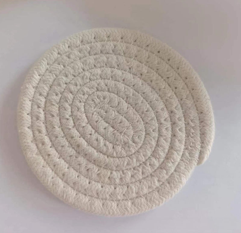 Cotton thread placemat